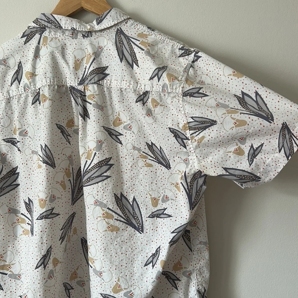 Pacsun Short Sleeve Button Down - Picture 4 of 5